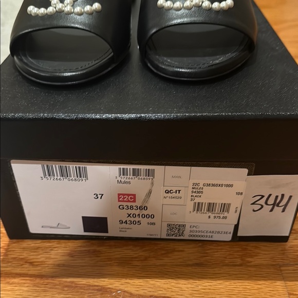 CHANEL Black leather pearl sandals mules 7 new box - Picture 8 of 10